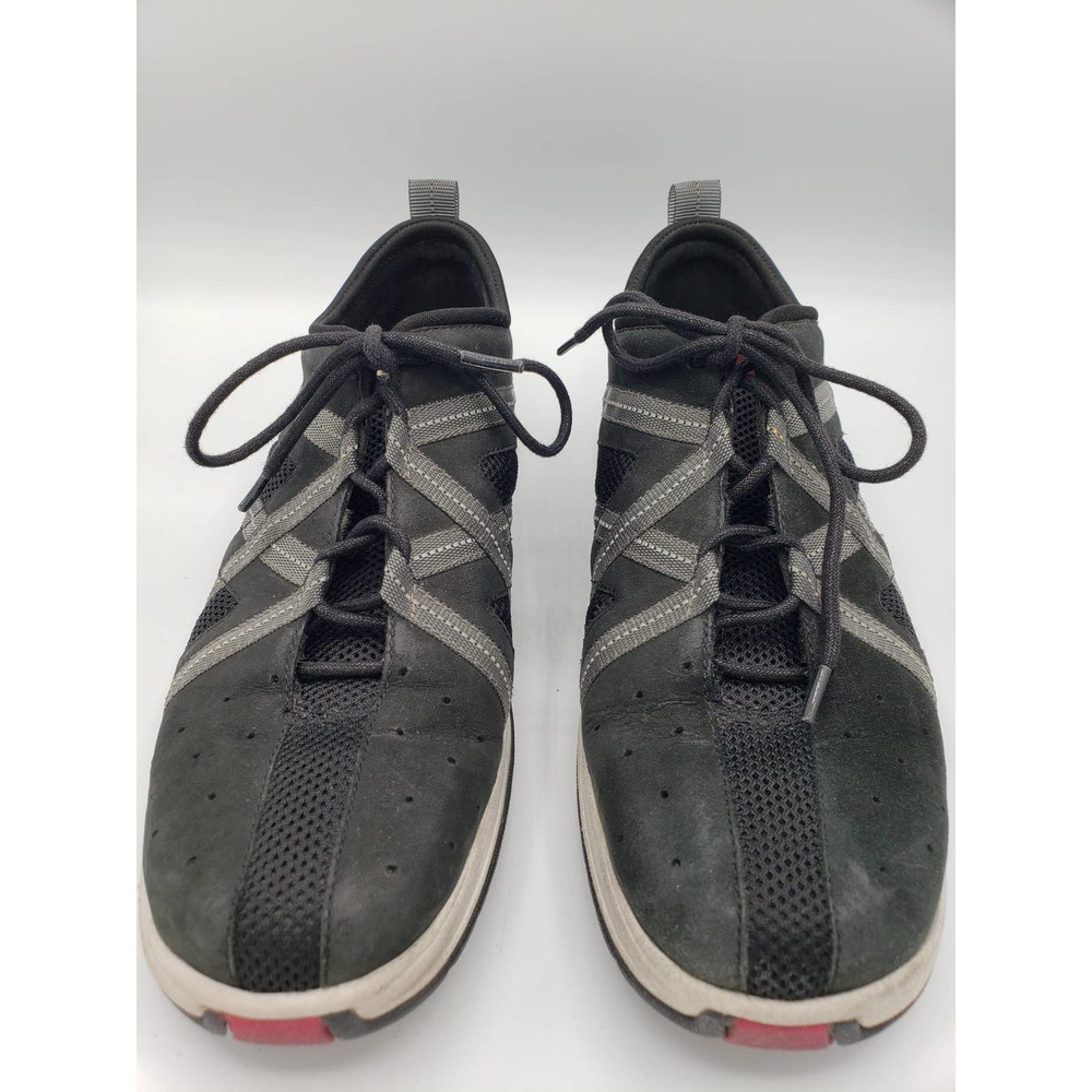 Cole Haan Women Suede Sneakers with brand Air support Size 7 in Black